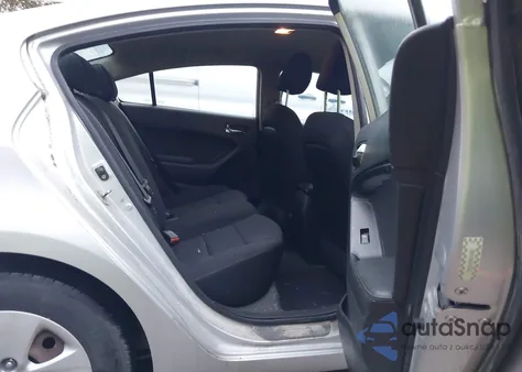 2016 Kia Forte Lx z USA, uszkodzony, nr VIN KNAFK4A64G5495053